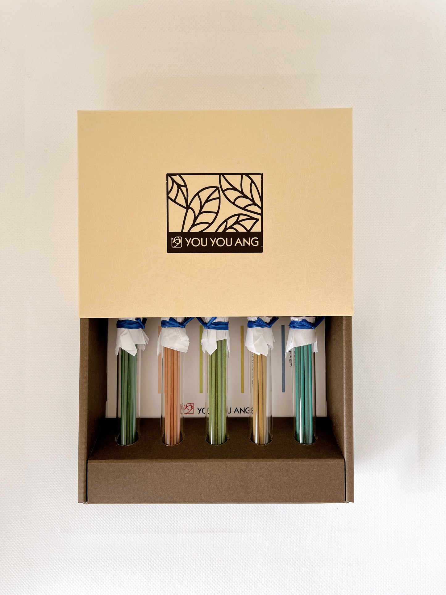 Coffret 5 encens ion négatif et porte encens