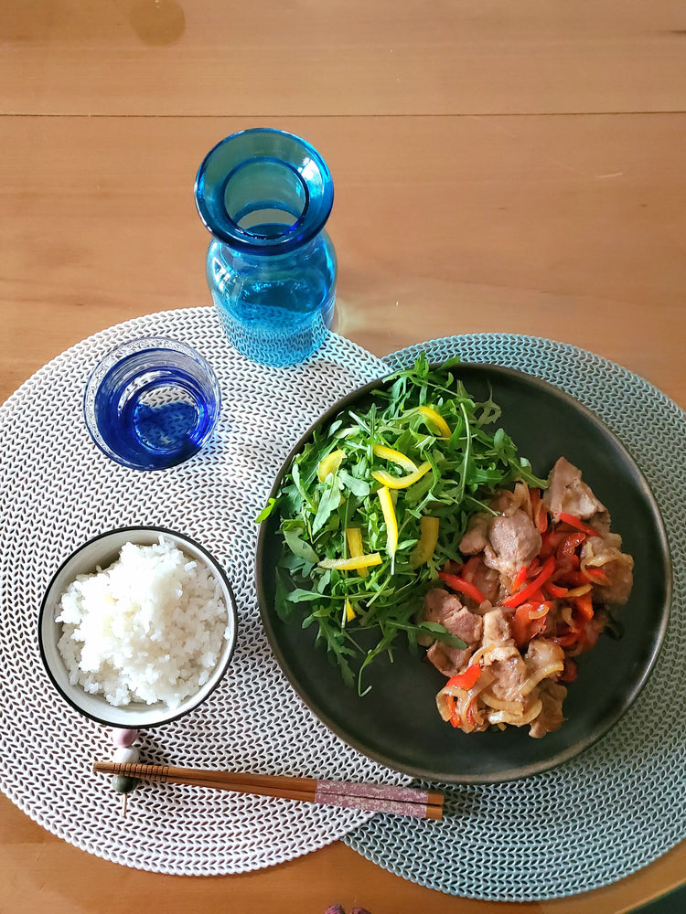 Porc sauté au gingembre japonais Shōgayaki avec oignons et sauce soja, recette maison par Momoko