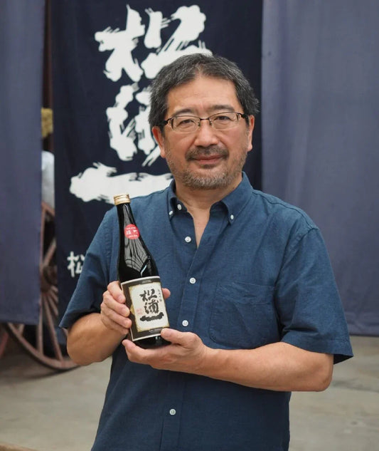 M. Tajiri, maître de saké de la maison Matsuuraichi à Imari, préfecture de Saga, Japon