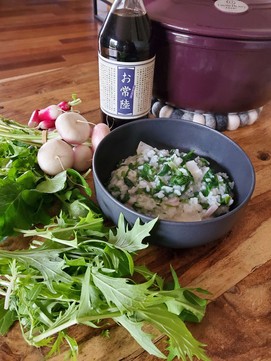 Nanakusa gayu, riz japonais aux sept herbes avec radis, navet, mizuna et cresson, recette traditionnelle du 7 janvier