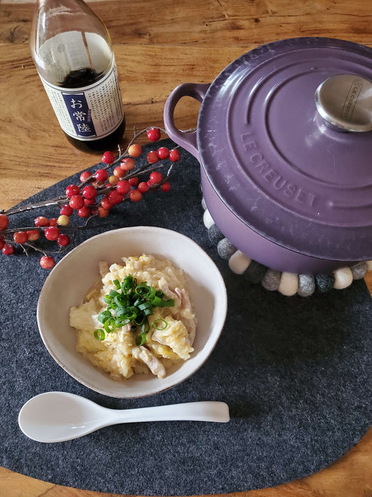 Okayu japonais au poulet et œufs, riz crémeux cuit au shiro dashi et sauce soja, recette réconfortante par Momoko