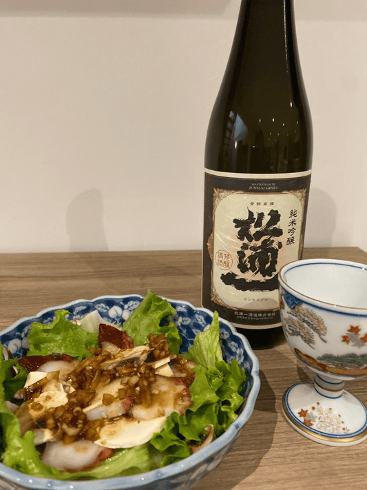 Salade de ramen japonaise froide avec ajitama, jambon, mizuna et vinaigrette ponzu-sésame, recette estivale par Naoko