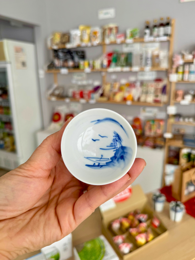 Tasse à saké japonaise – Motif sometsuke traditionnel (50 ml)
