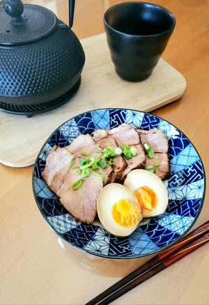 Porc mijoté japonais et œufs marinés par Momoko