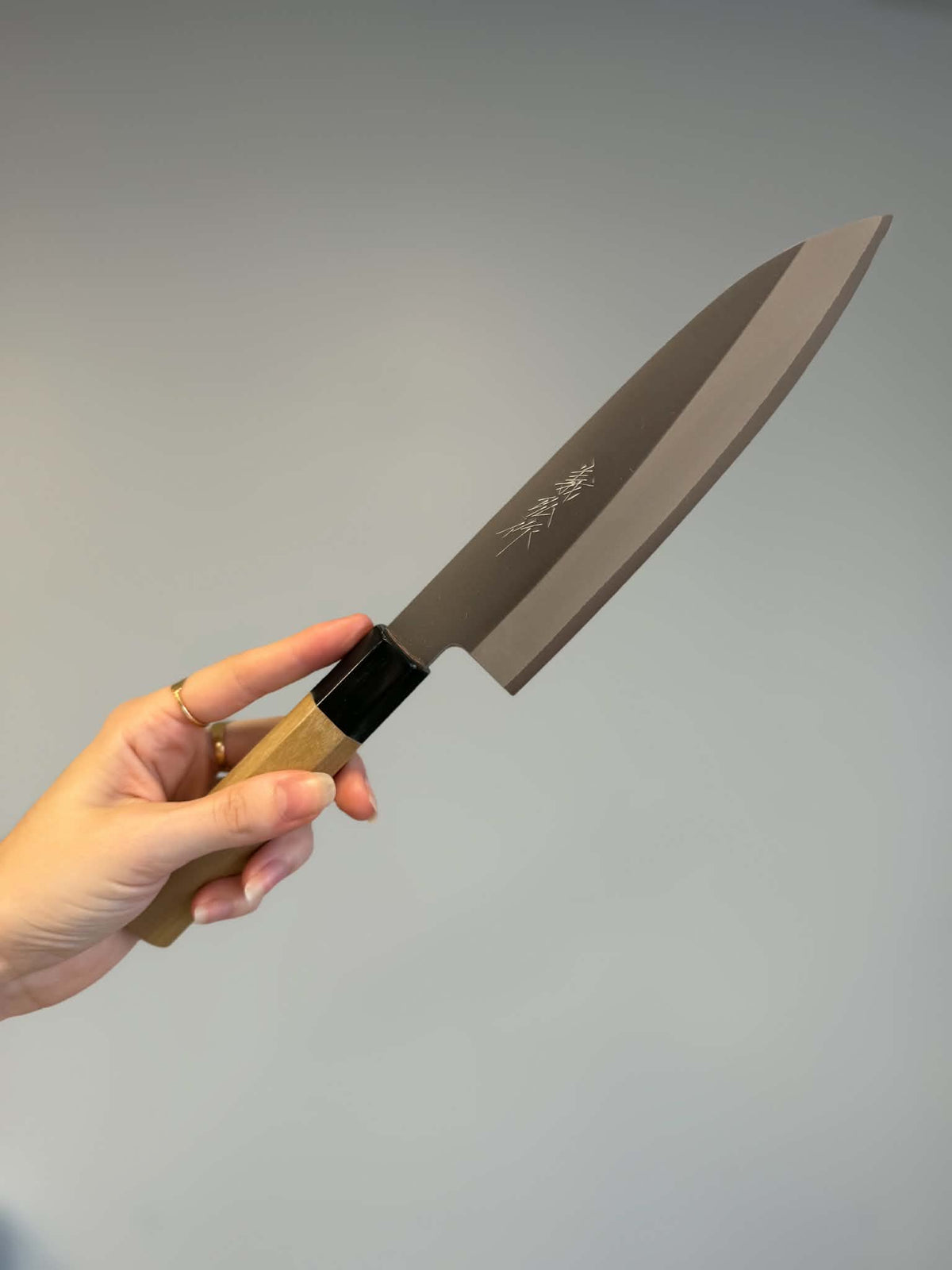 Santoku Clad-HAP40 180mm - Manche Magnolia