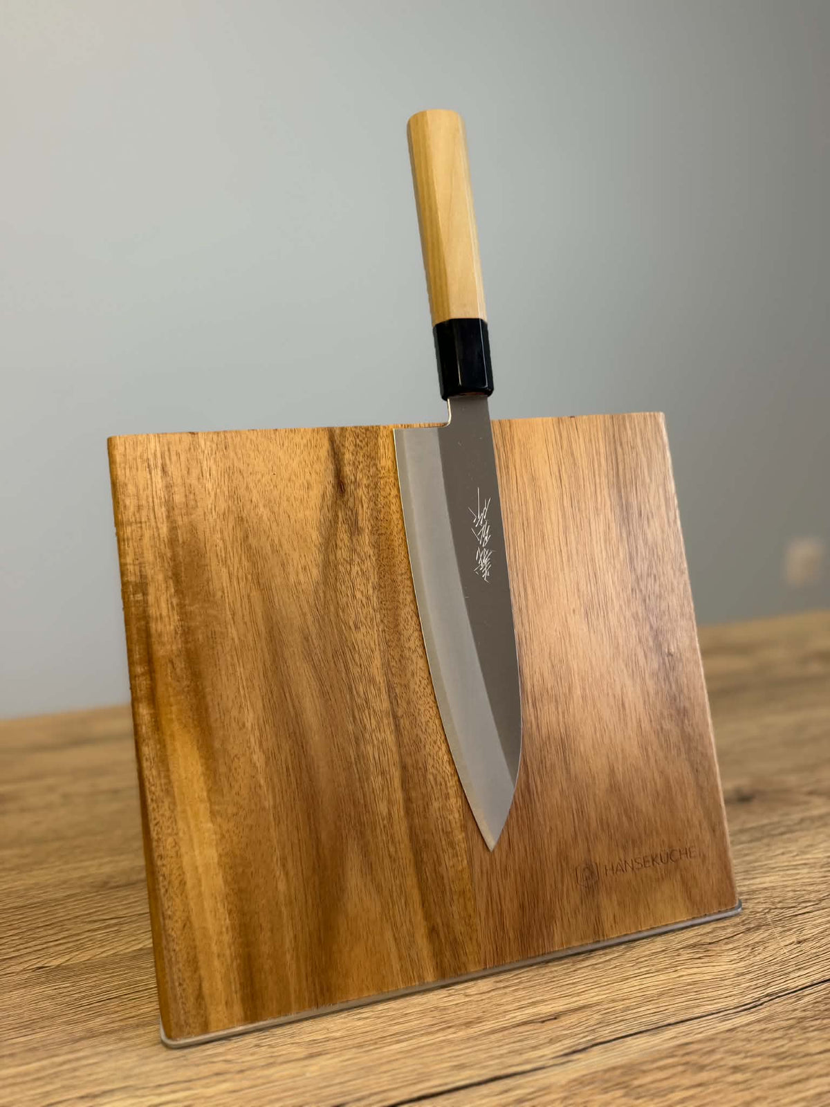 Santoku Clad-HAP40 180mm - Manche Magnolia