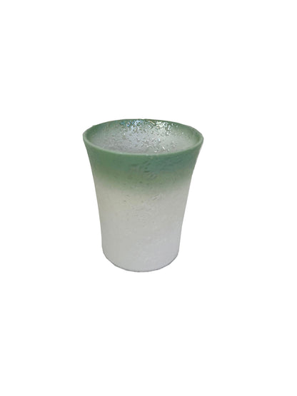 Verre à sake verte et blanche